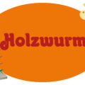 Collage Holzwurm-Logo mit Holzspielzeugen