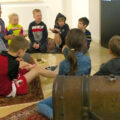 Kindergruppe im Fuggermuseum