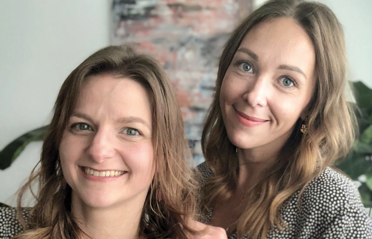 Sabine Schischka und Kristina Voss von Charm Catch