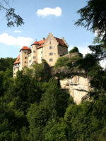 Ahorntal: Burg Rabenstein und Sophienhöhle