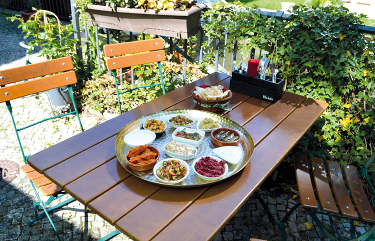 Türkisches Gericht auf dem Tisch