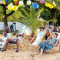 Besucher:innen am Stadtstrand, Augsburg