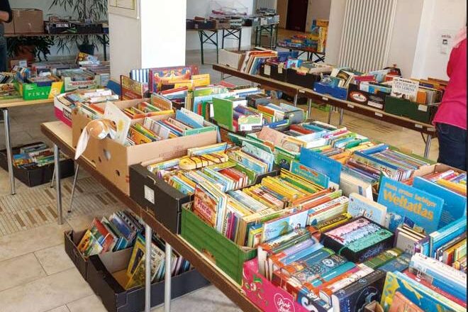 Bücherflohmarkt