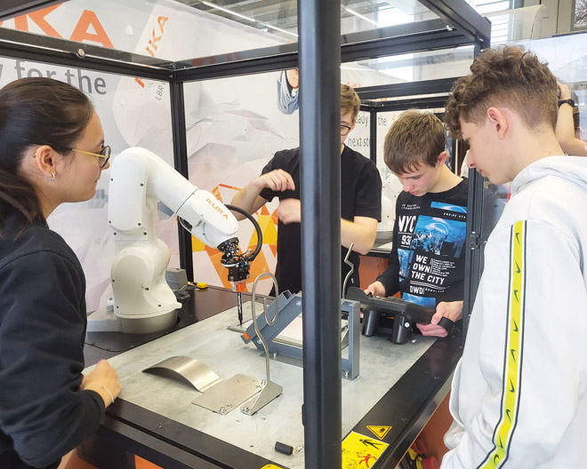KUKA Roboter Erlebnistag