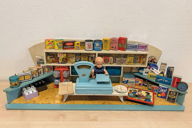 Stadtmuseum Aichach Puppenstuben und Kauflaeden