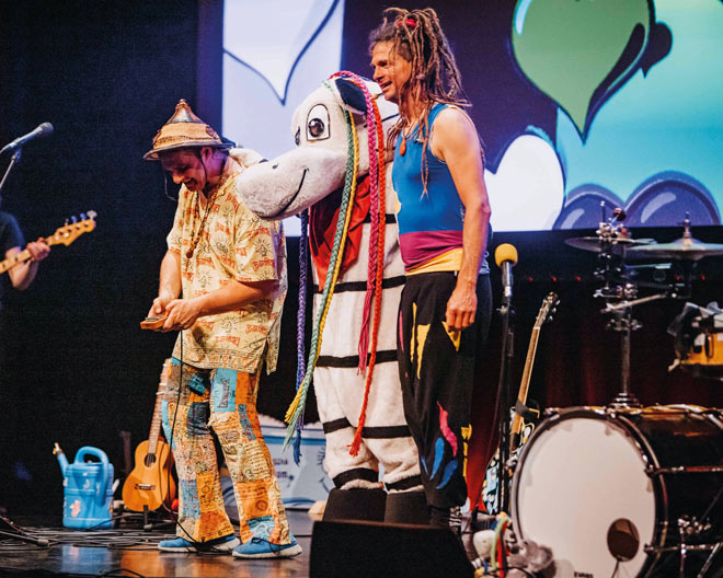 Rodscha aus Kambocha Dschungel Show